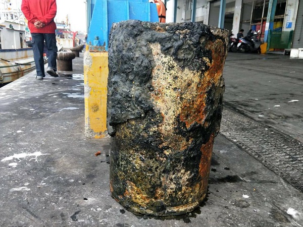 漁民出海撈獲「MK6深水炸彈」　海巡通報軍方帶回處理1